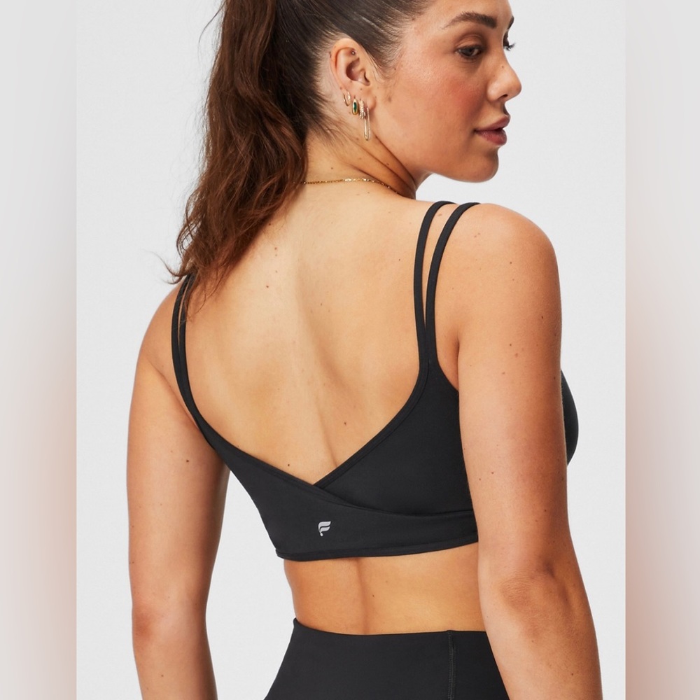 Fabletics - Cross-back Bra